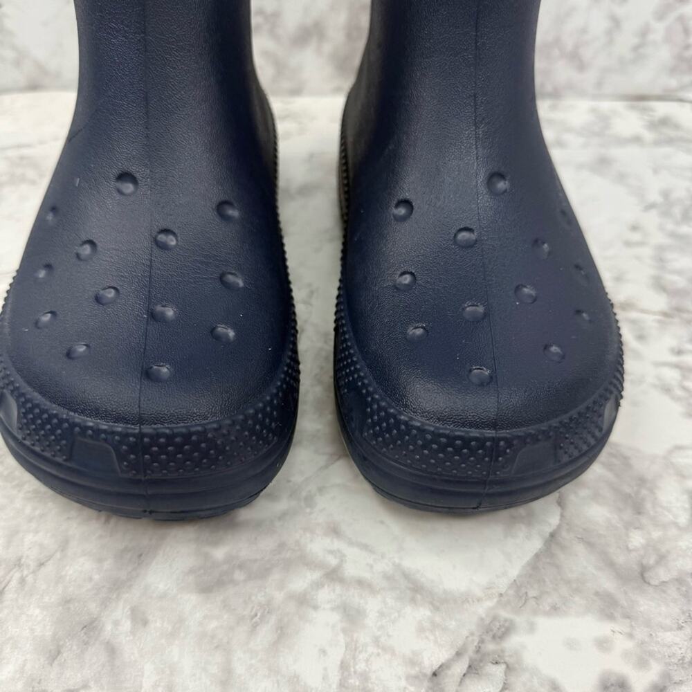 CROCS Classic Unisex Rain Outdoor Rubber Ankle Boots Navy Blue Kids Sz J2 - Picture 8 of 14
